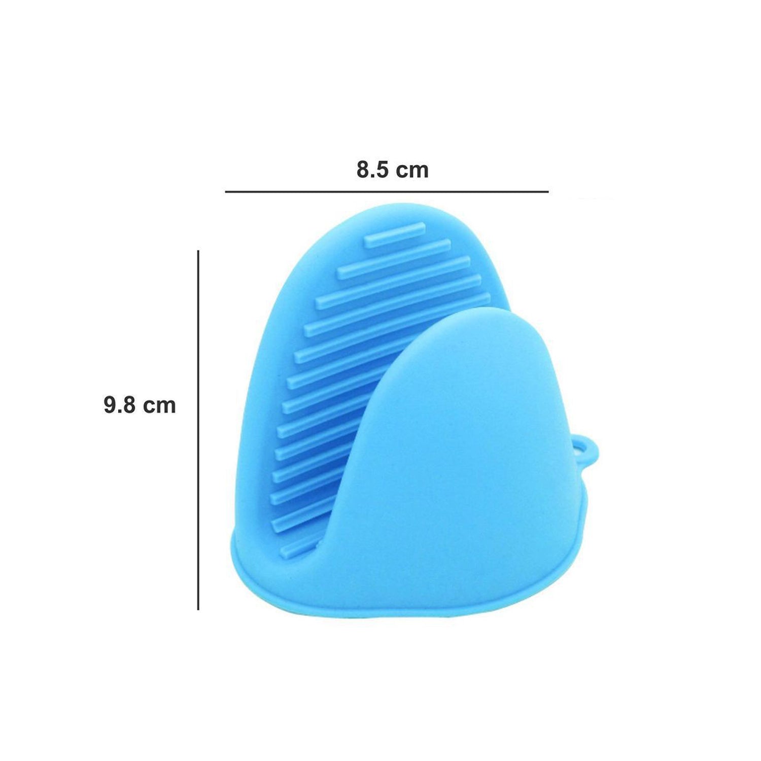 Silicone potholder with a patterned grip for secure handling Silicone potholder with a patterned grip for secure handling